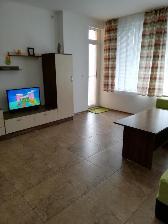 Apartamenti Zhelezovi 帕莫瑞 外观 照片