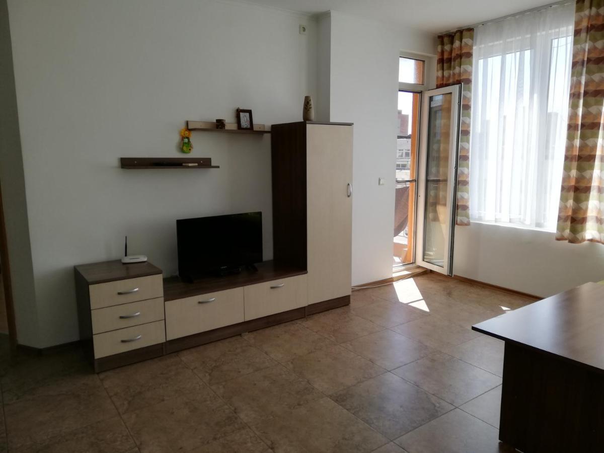 Apartamenti Zhelezovi 帕莫瑞 外观 照片