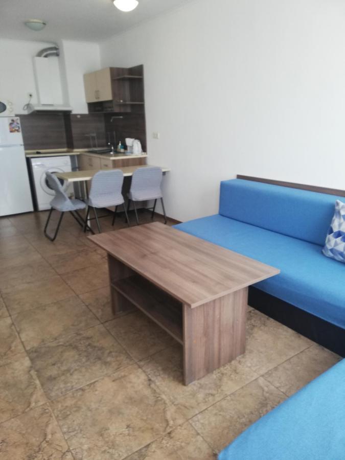 Apartamenti Zhelezovi 帕莫瑞 外观 照片