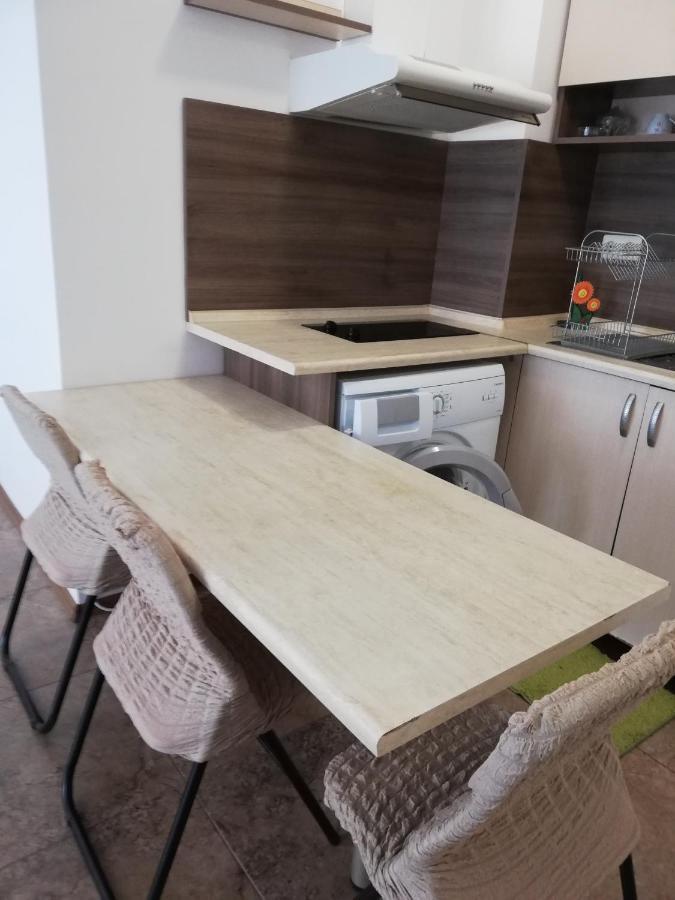 Apartamenti Zhelezovi 帕莫瑞 外观 照片