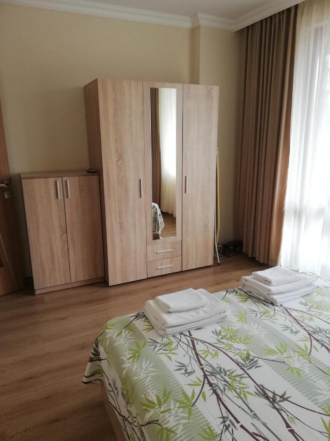 Apartamenti Zhelezovi 帕莫瑞 外观 照片