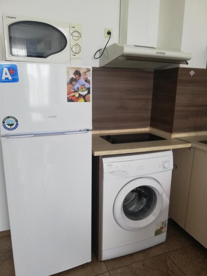 Apartamenti Zhelezovi 帕莫瑞 外观 照片